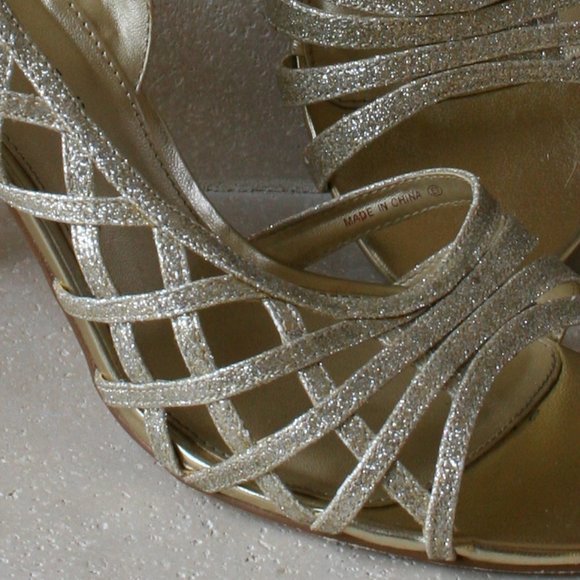 Adrianna Papell Boutique Gold Strap Heels  Size 9.5  M - Picture 9 of 9